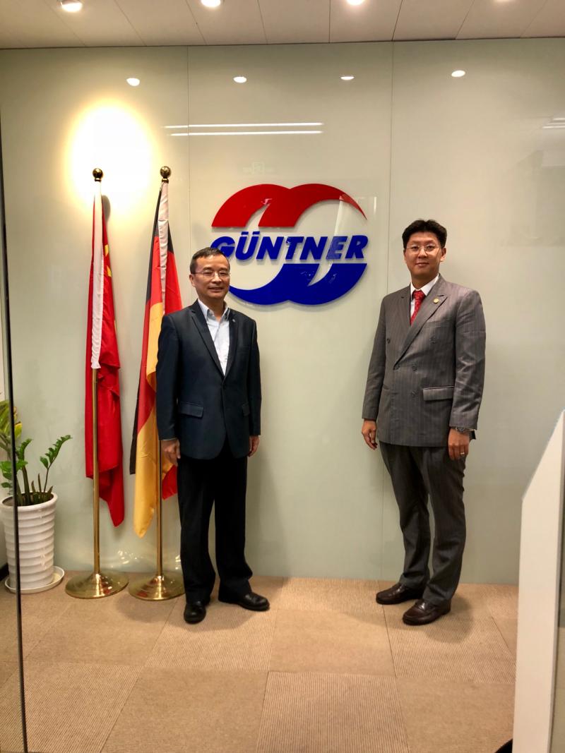 Leadership dialogue with manufacturing of refrigeration and air conditioning heat exchanger from Germany